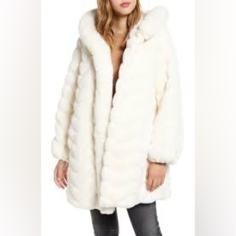 NEW Gallery Chevron Faux Fur Cream Hooded Jacket Winter Luxurious Warm Cozy Coat - Picture 3 of 14